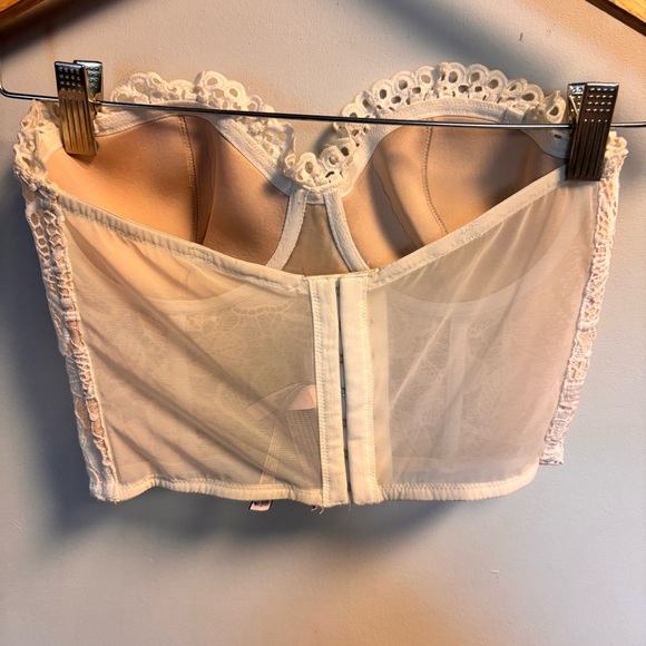 Victoria's Secret white lace corset bustier size 34 - Picture 2 of 3